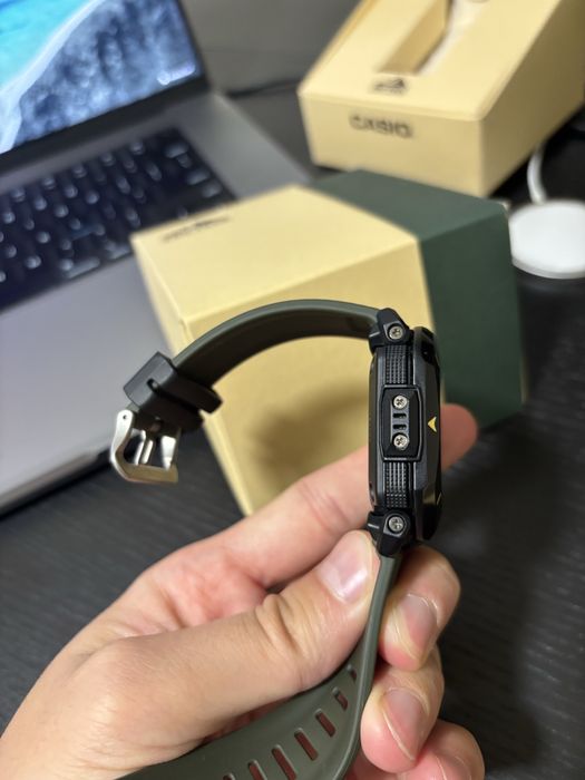 Casio Pro Trek 6900Y-3ER