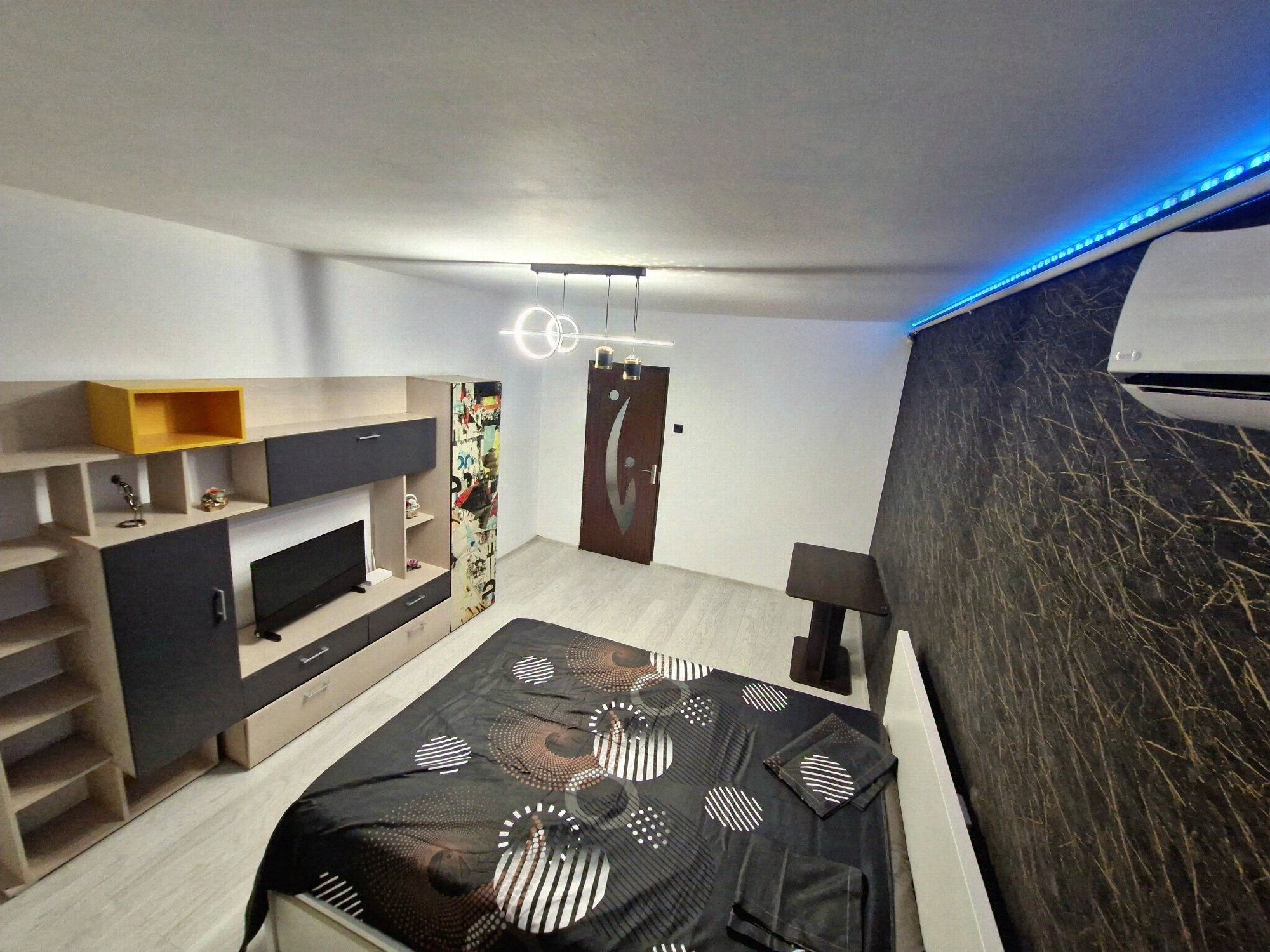 Inchiriez Regim Hotelier