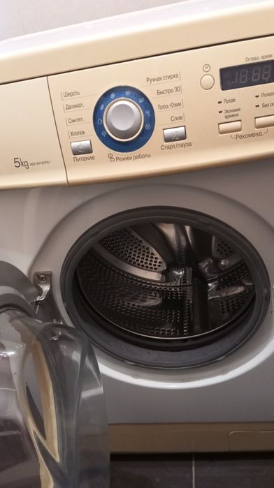 Продам стиральную машинку