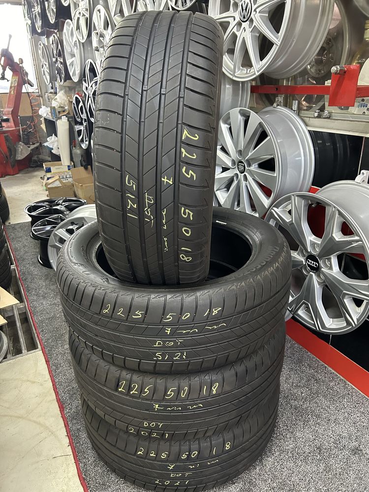 Гуми 225/50/18 Bridgestone Turanza 4 броя дот 5021