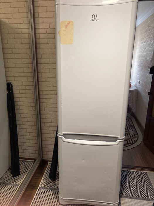 Продам холодильник б/у в рабочем состоянии