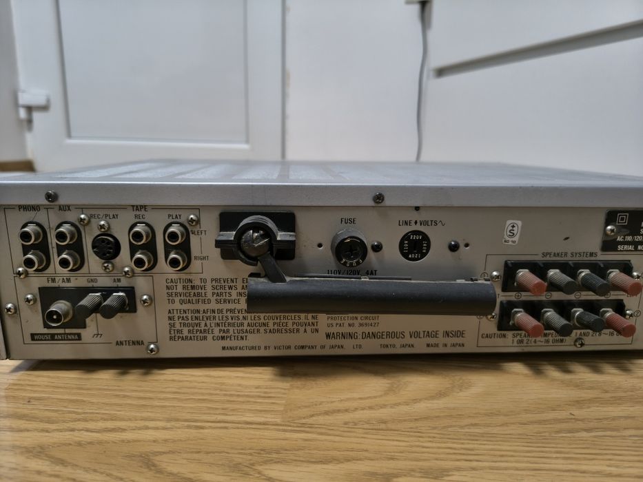 Amplificator JVC