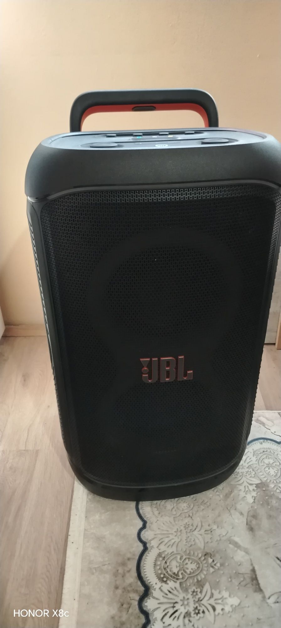 Jbl 520 чисто нова