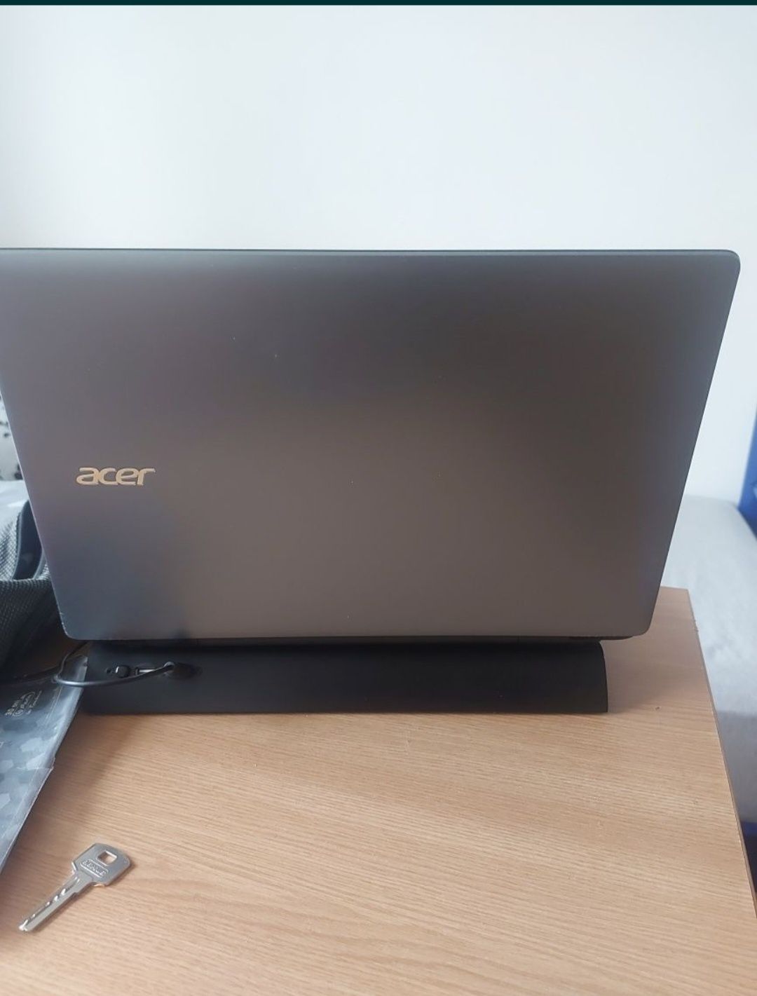 2 bucati Laptop Acer E5-511(defect?