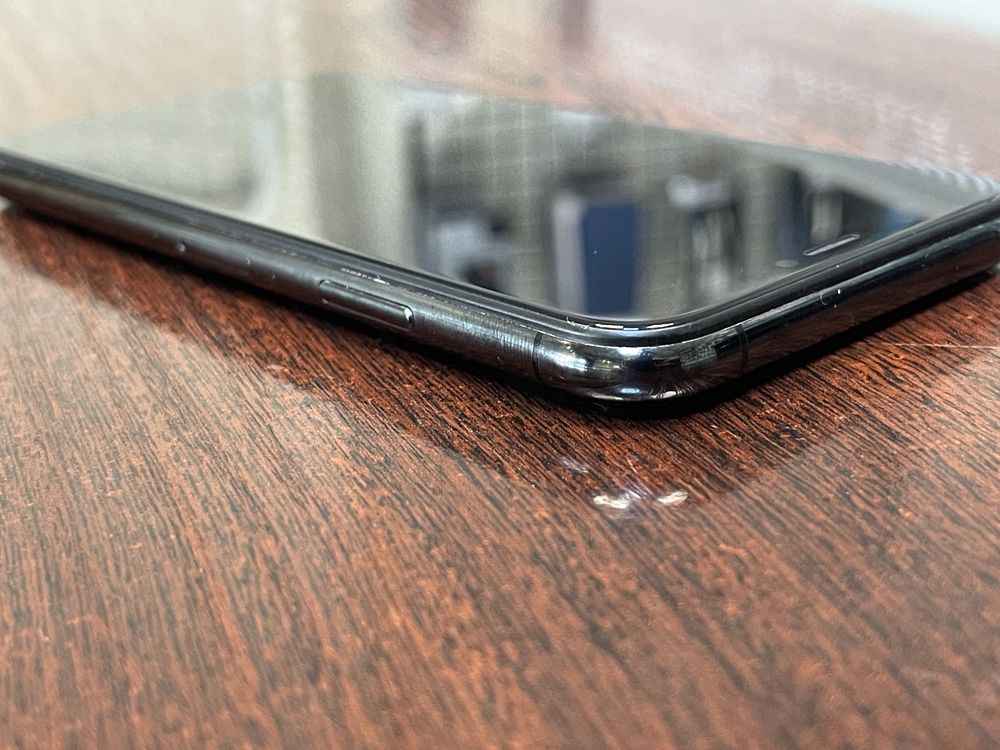 Iphone xs 256gb 100% батерия