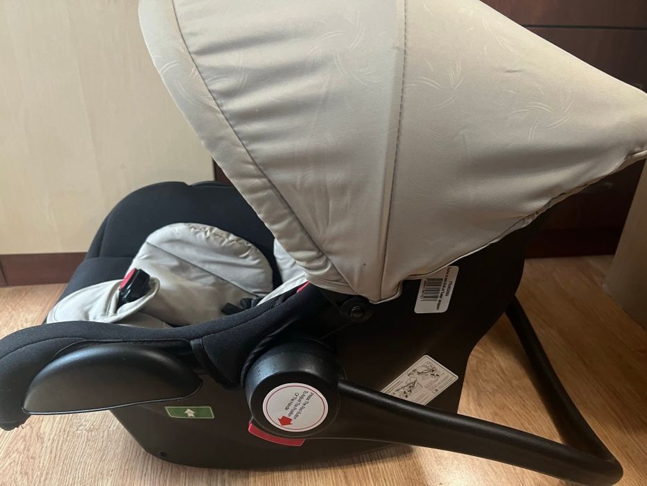 CHIPOLINO Стол за кола-кошница АМОРЕ I-SIZE (40-85 см) МАКАДАМИЯ