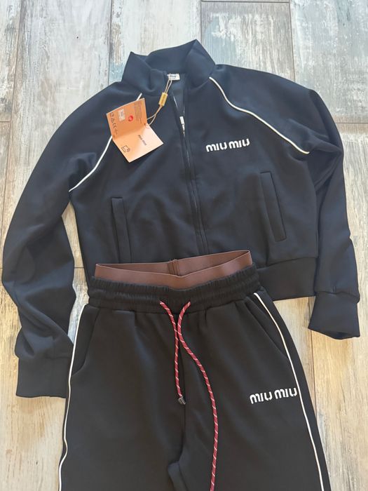 Дамски комплект нов