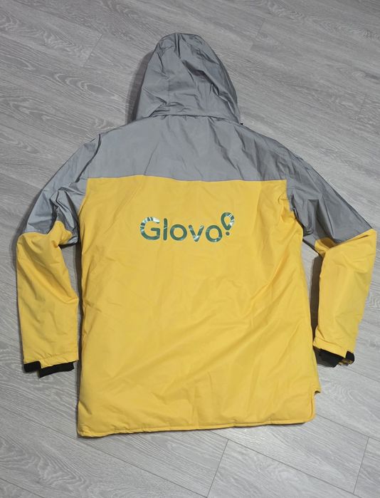 Vând Geacă Glovo îmblănită