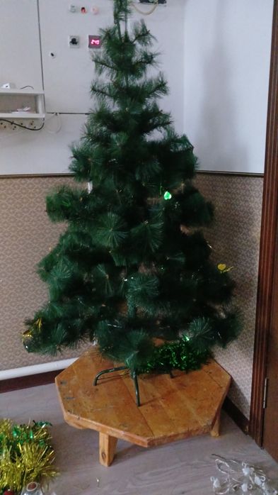 Елка б/у сатылады