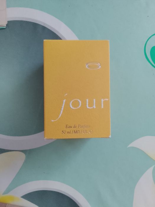 Продам духи новые.