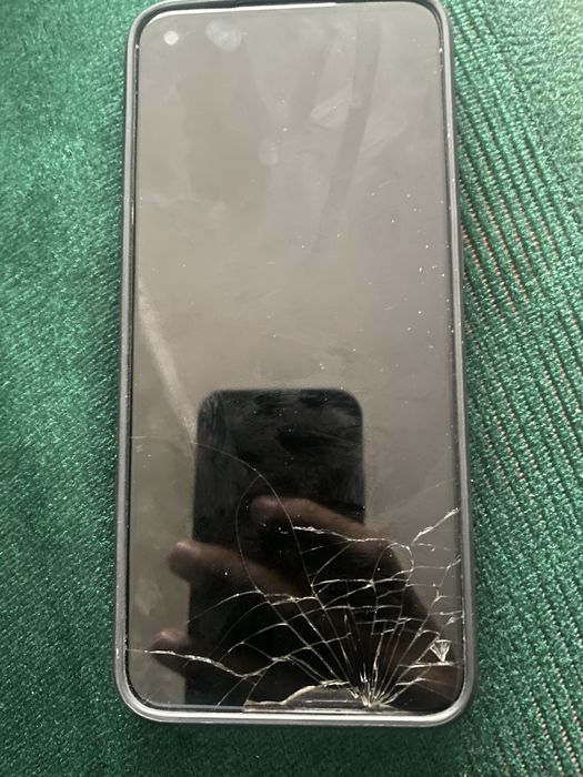 Продам этот телефон название: OPPO A53 память: 64,0 Гб