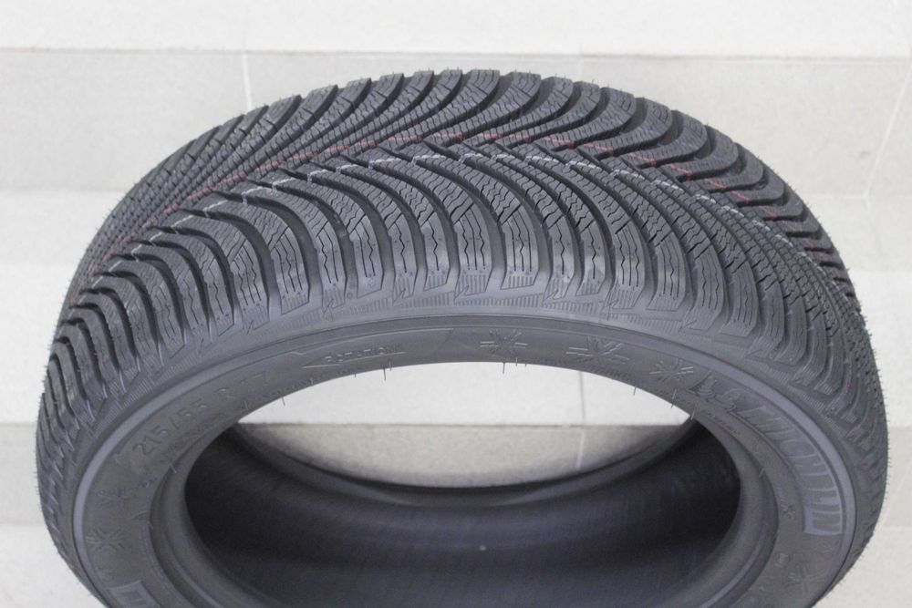 215/55-17 Michelin Alpin 5