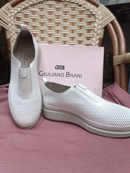 Продам обувь новую итальянскую