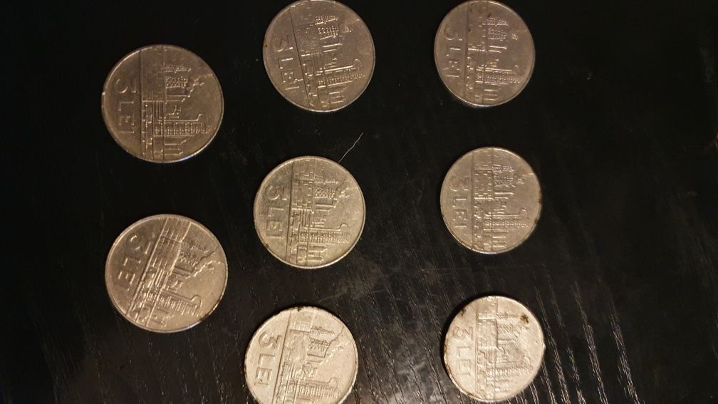 Vând  monede,3lei din1966.