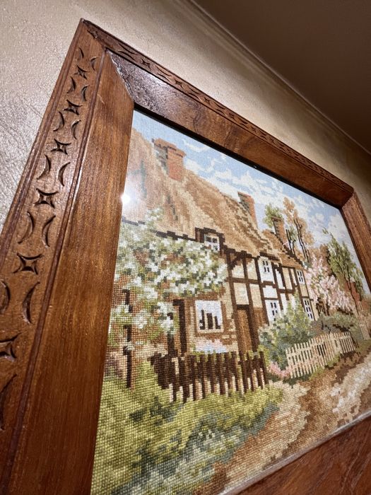 Красив гоблен с идилична селска къща - ръчна изработка