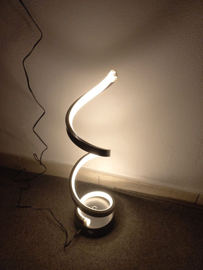 Lampa moderna noua