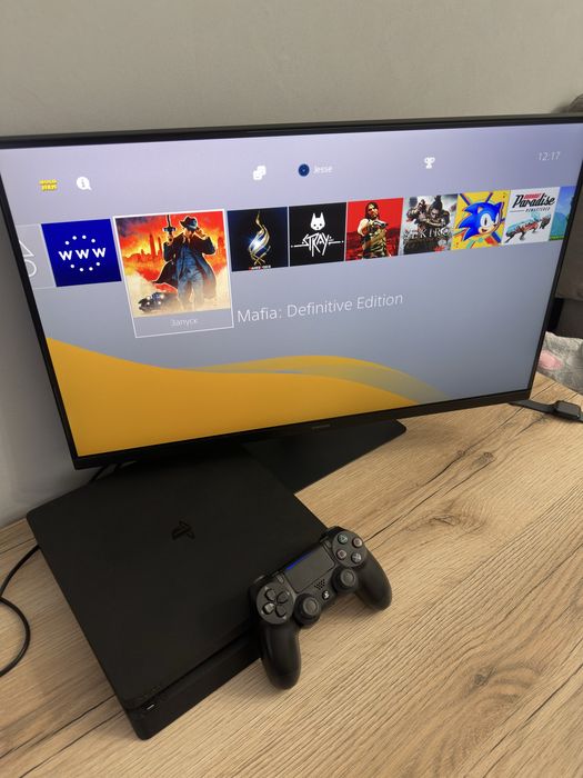 Продам прошитую PlayStation 4 slim GoldHEN 29 игр