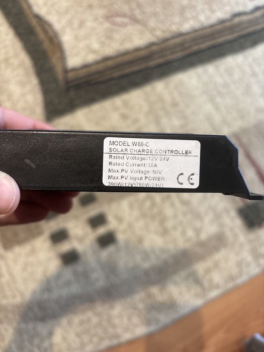 Vand pachet Solar Charger Controller 30A/50V+ invertor 3000W 12/24V