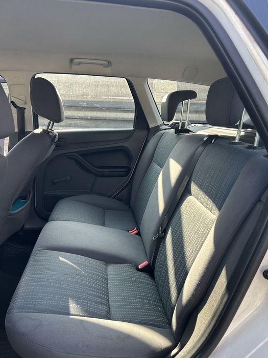 Ford Focus 2005 1.6 benzină