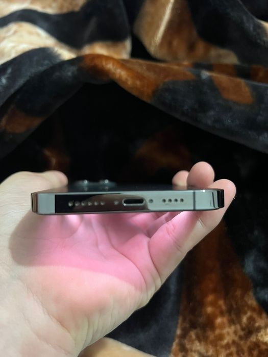 Vând/Schimb iPhone 13 Pro Max graphite 128gb 10/10