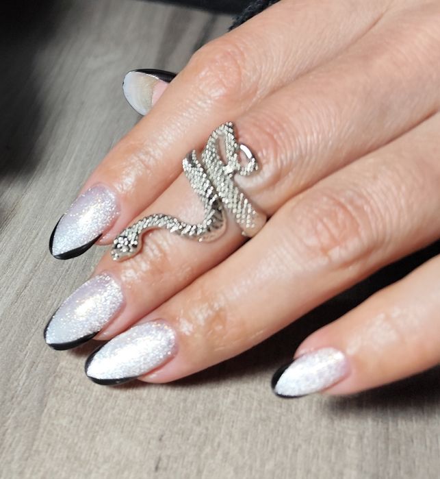 Маникюр,аппаратный педикюр у себя на дому