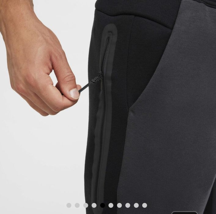 Оригинално долнище на Nike Tech! XXL