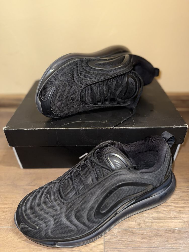 Маратонки Nike air max 720