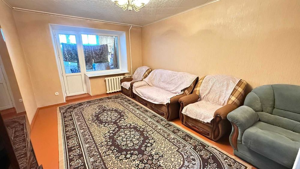 Продается улучшенная 3-комнатная квартира на КСК!