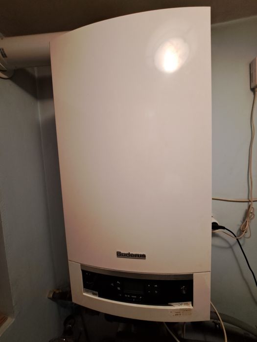 vând ventilator centrală termică Buderus Logamax Plus GB072-24K V3