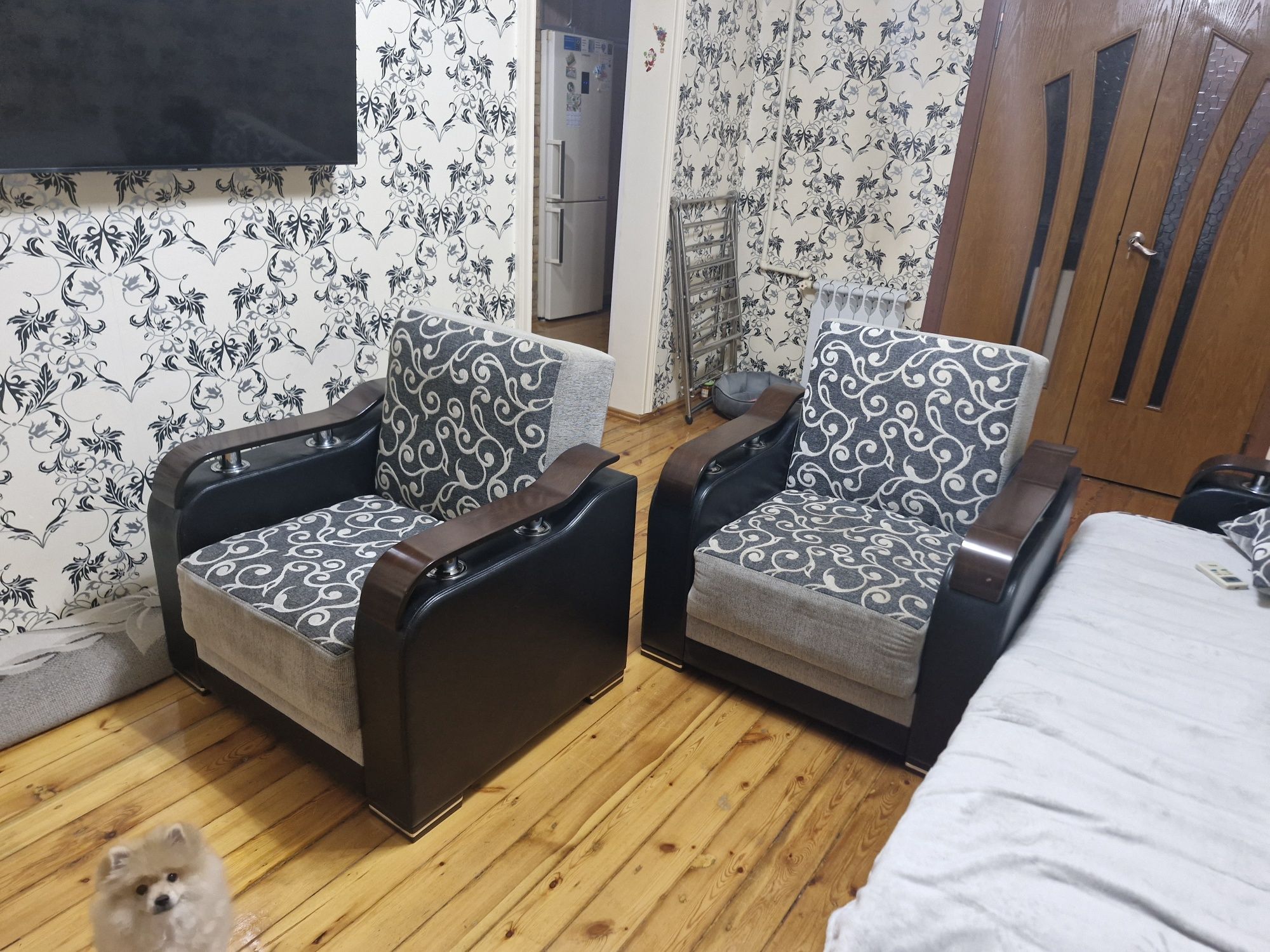 Продаётся диван и кресла
