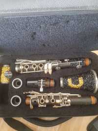 Vând Clarinet Buffet Crampon E11 Sib
