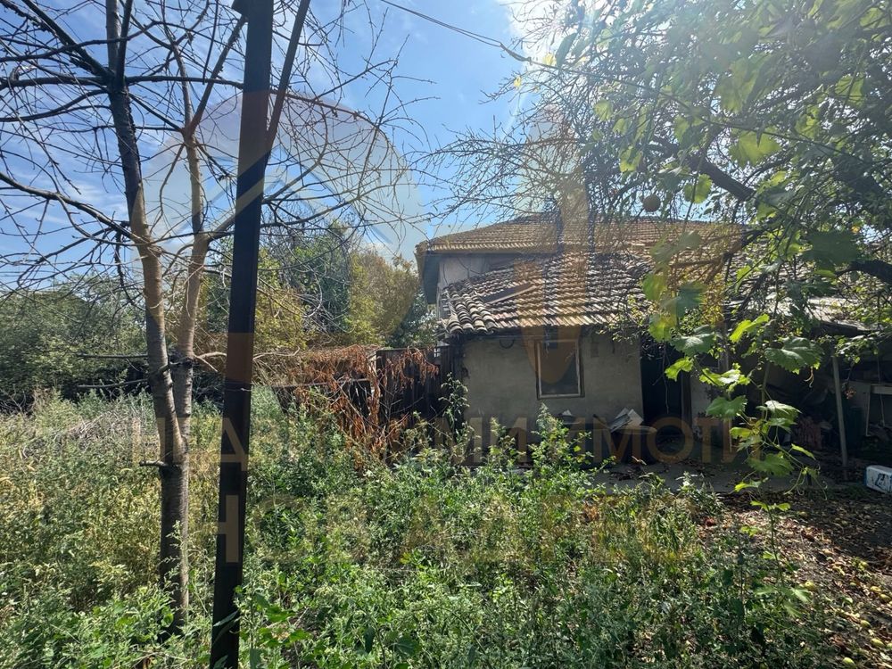 Самостоятелна Тухлена Къща Кв. Въбел , 1240 кв.м.