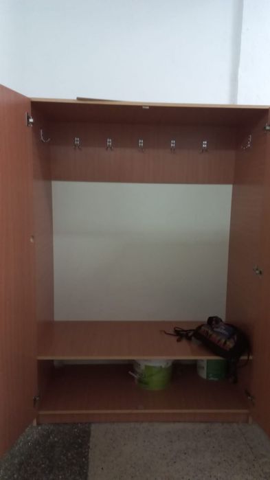 Продается офисные шкафы