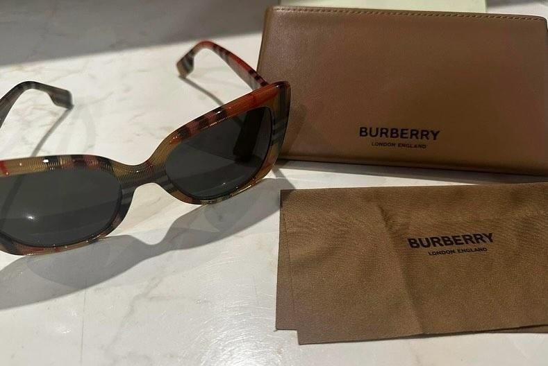 Оригинални очила Burberry