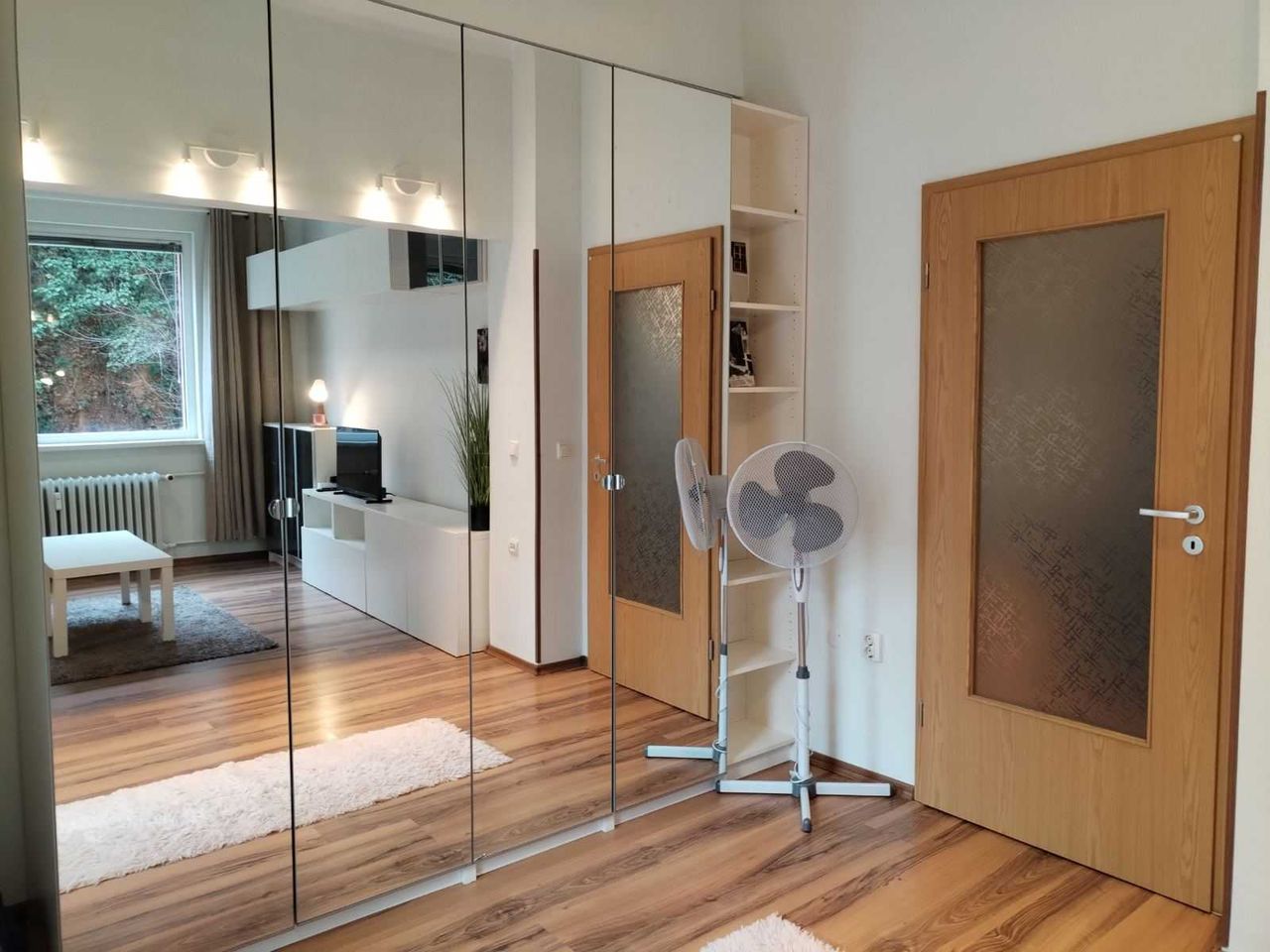 Дава се под наем Двустаен апартамент в София, Център - 65 кв.м за 850 € - Снимка #14