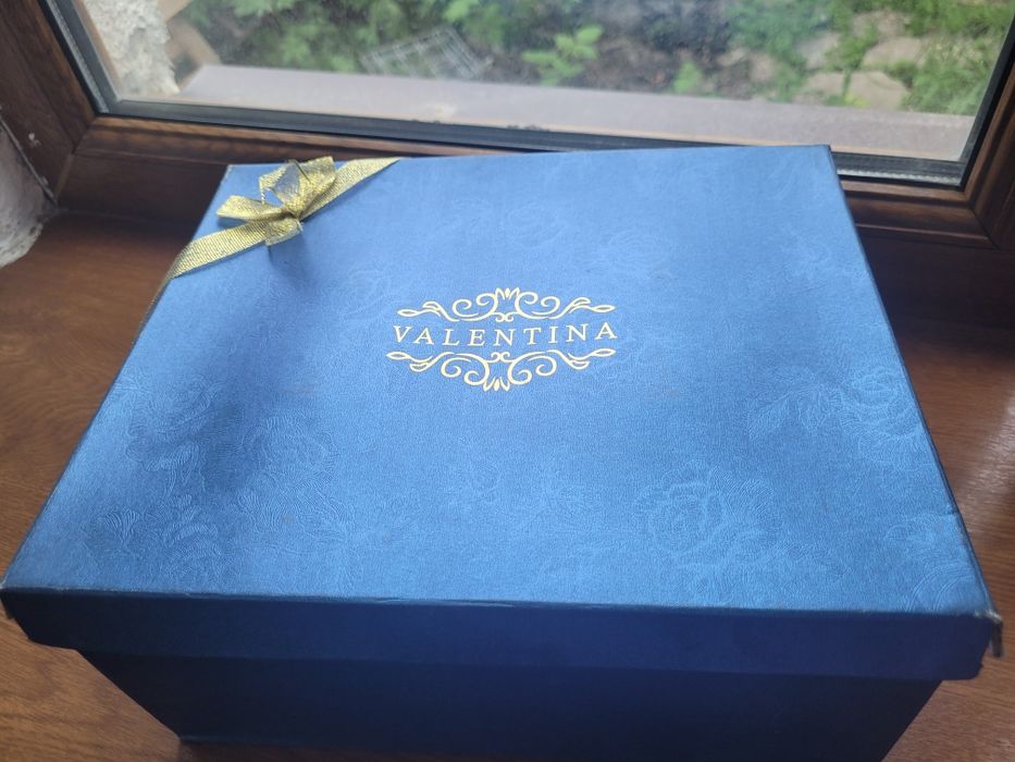 Сорпа ишетин кесе сатылады, оте адеми стразалармен, адеми узорда