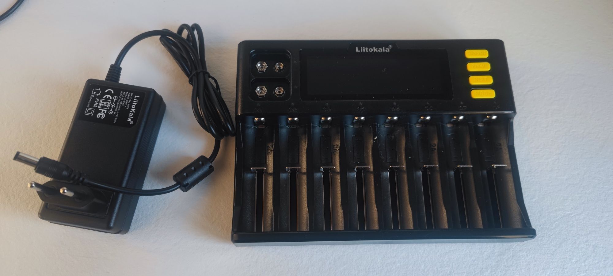 LiitoKala Lii-S8 Професионално, зарядно и тестер за батерии LiitoKala