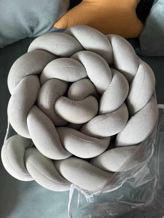 Protectie laterala patut impletita din catifea verde eucalipt 200 cm