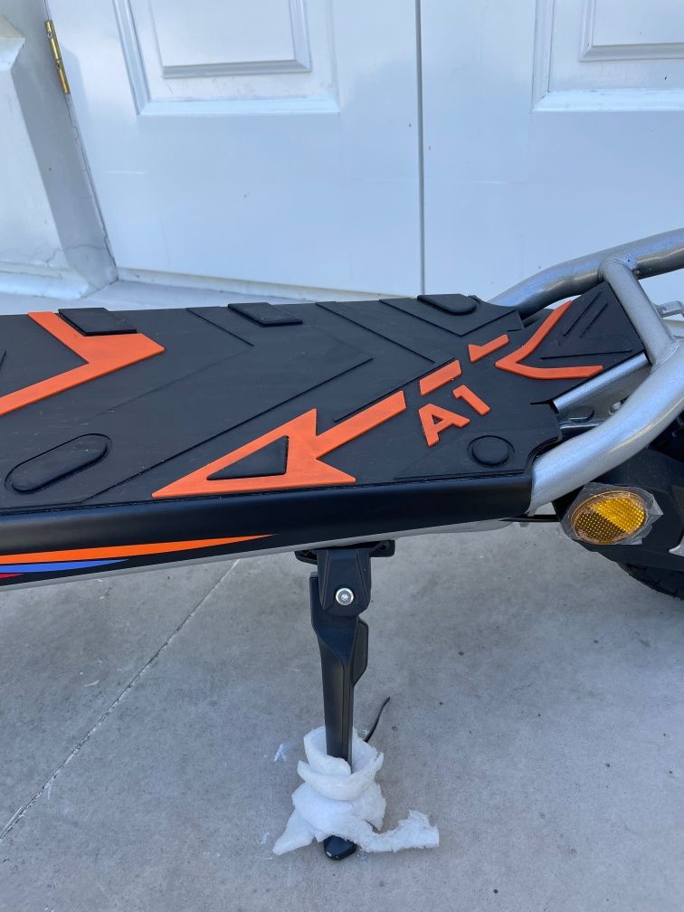 Trotinetă electrică Kukirin A1 50 Km/h 800W