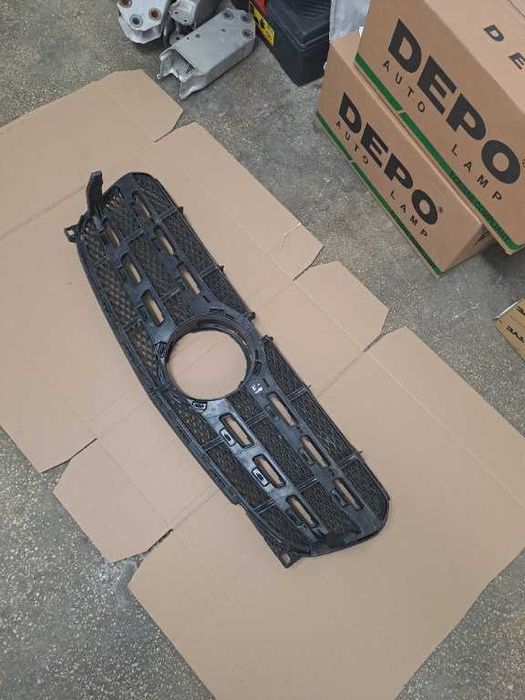 Grila radiator Mercedes GLA Class X156 Facelift cod A1568882900