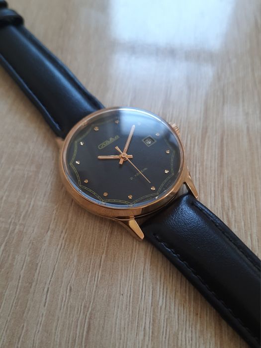 Позолоченные часы-Слава