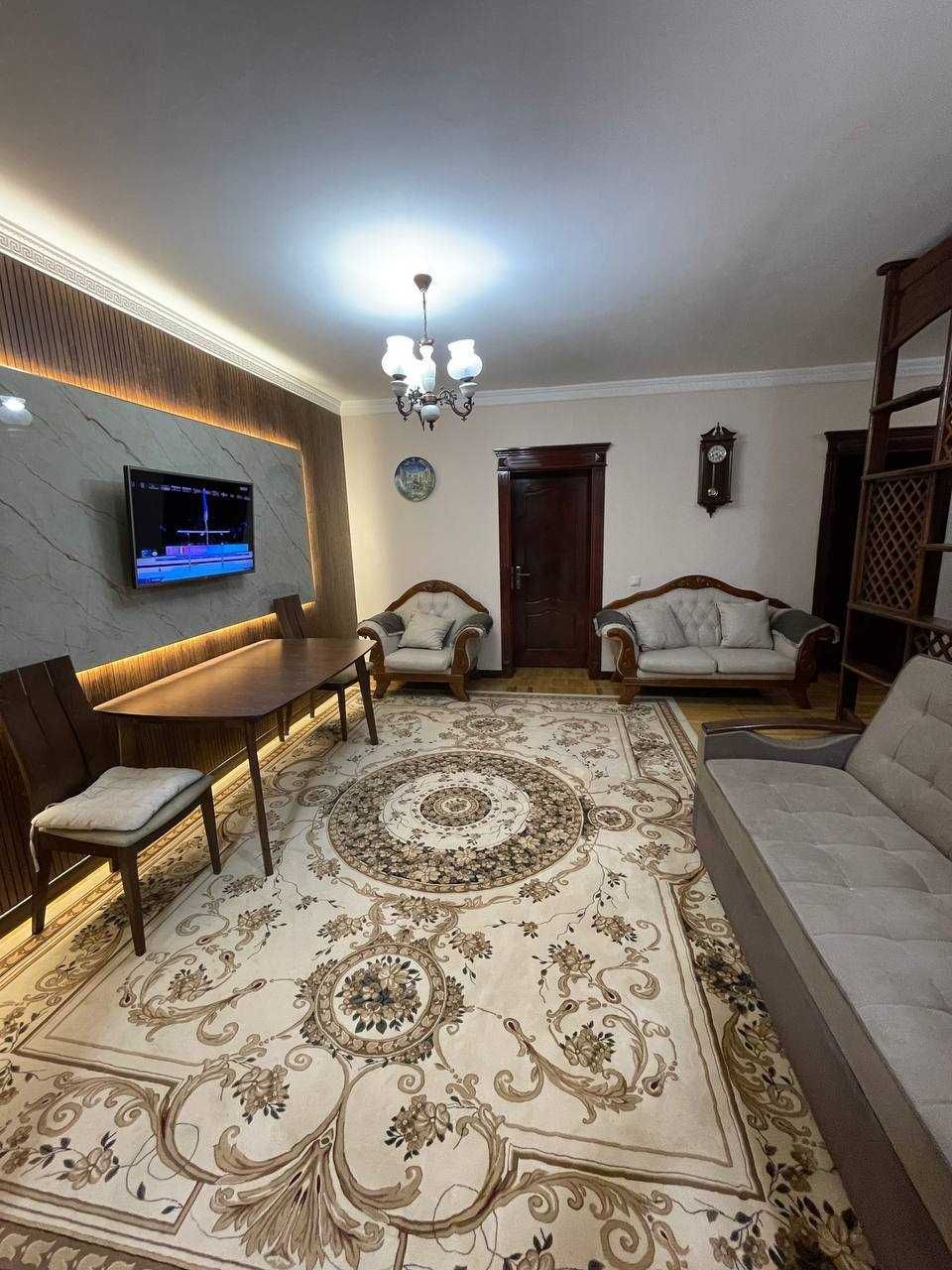 3/2/4 на метро Космонавты