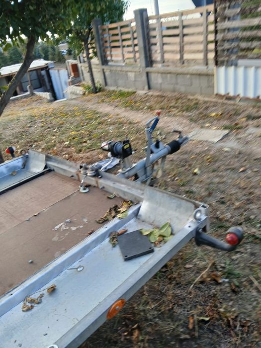 Vând remorcă în stare f. bună