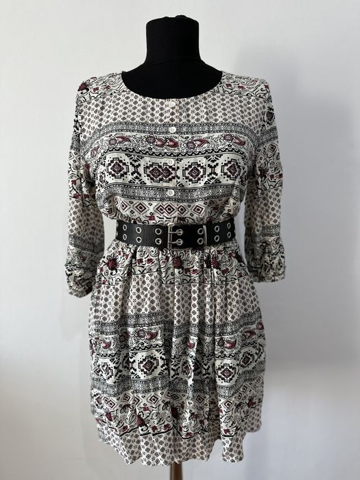Rochie cu model traditional