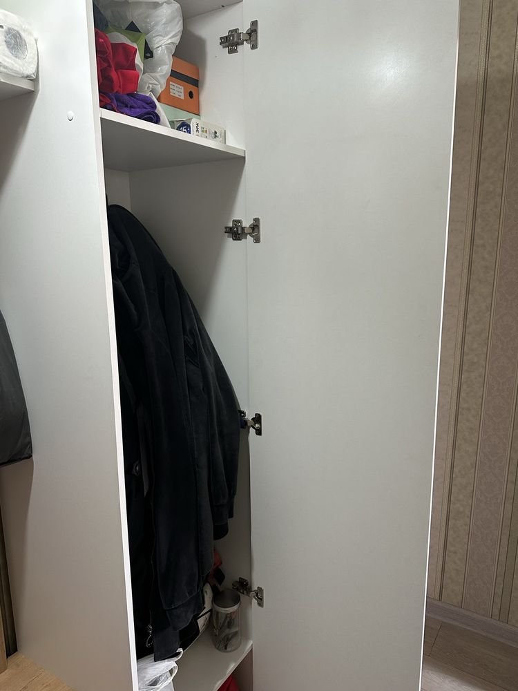 Прихожая шкаф продается