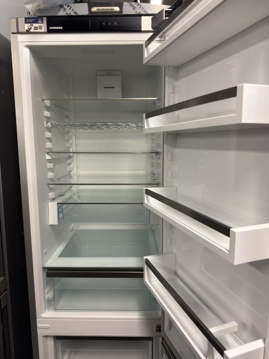 Combina frigorifica Liebherr CNSDC5723-20