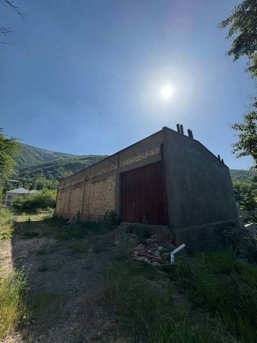 Bochka atrofida 6 sotix 60 % Karobka holatda