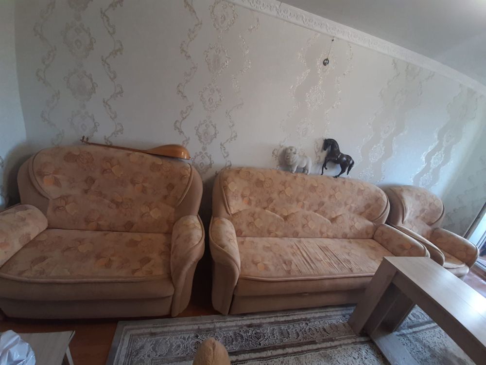 Продам диван мягкий