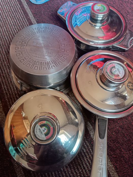 Казаны нержавейка с двойным дном немецкие в хорошем состоянии