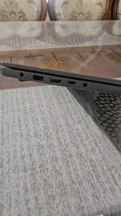 Laptop Lenovo IdeaPad Slim 3 i5 1250H 8GB 512GB SSD Stare Foarte Bună